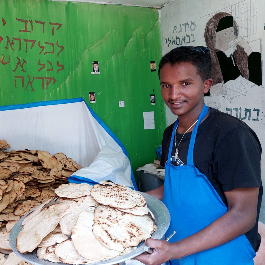 Ethiopian preparing for Passover